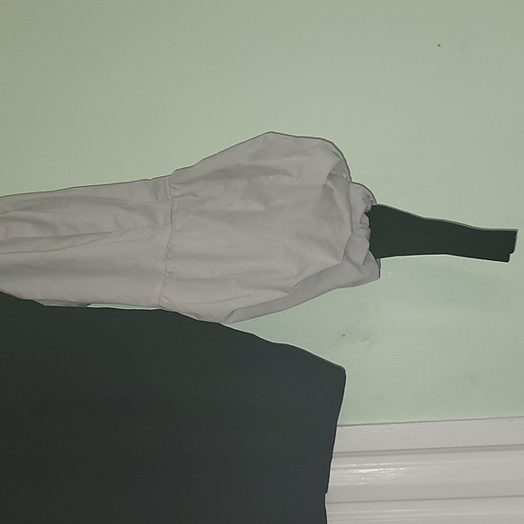 Top - Picture 2 of 2